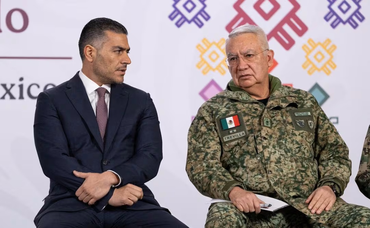 Omar García Harfuch y Ricardo Trevilla Trejo