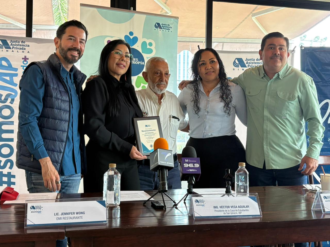 OMI Café entrega donativo a Casa del Estudiante en San Ignacio