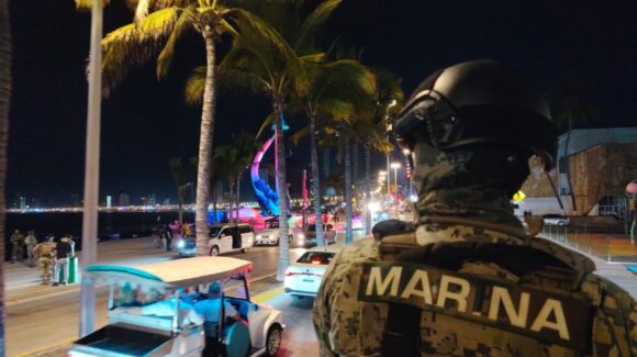 Más de 2 mil 300 elementos, helicópteros y patrullas: así fue el robusto despliegue de Marina en el Carnaval de Mazatlán 2026