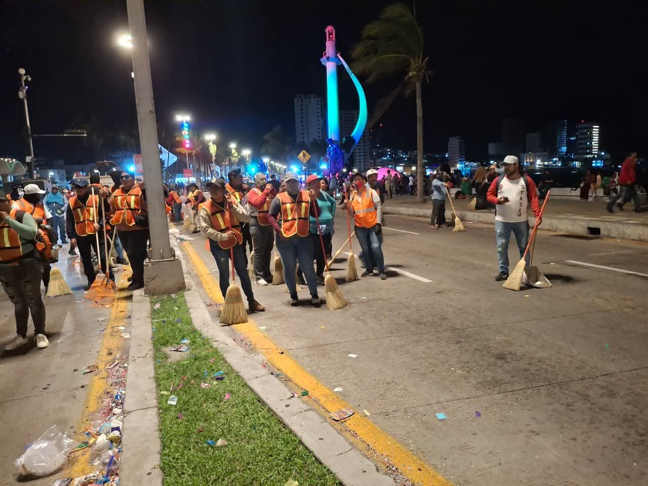 Operativo de limpieza tras Carnaval de Mazatlán 2026