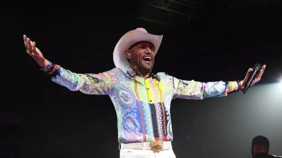 Pancho Barraza estará en homenaje a Germán Lizárraga en el Carnaval de Mazatlán, Sinaloa 2026; esperan derrama de mil 200 mdp