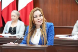 Paola Gárate Valenzuela, diputada del PRI en Sinaloa