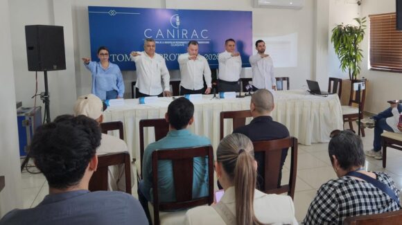 Reeligen a Paúl Ahumada Cervantes como presidente de la Canirac Guasave, Sinaloa, para el periodo 2026-2027