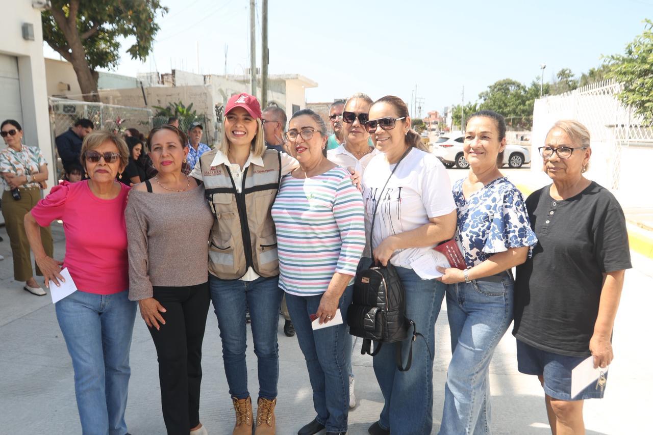 Pavimentación de la calle Albert Einstein en Mazatlán