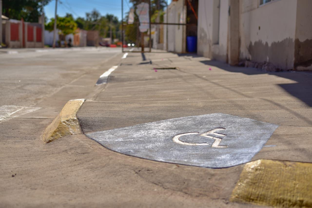 Calle pavimentada Villa de Ahome
