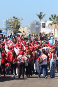 Fiesta beisbolera con los 'peloteritos'
