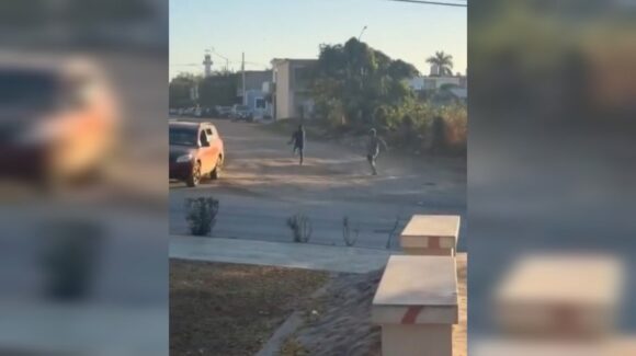 Intensa persecución en el fraccionamiento San Jorge culmina con dos detenidos en Mazatlán, Sinaloa