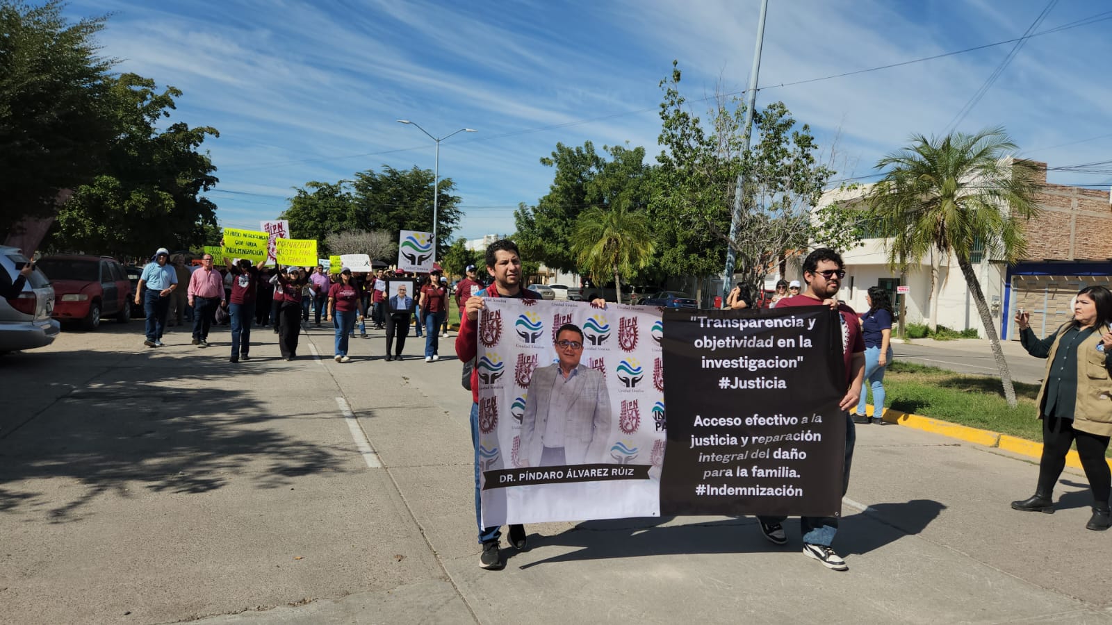 Exigen justicia e indemnización por fallecimiento del profesor Píndaro
