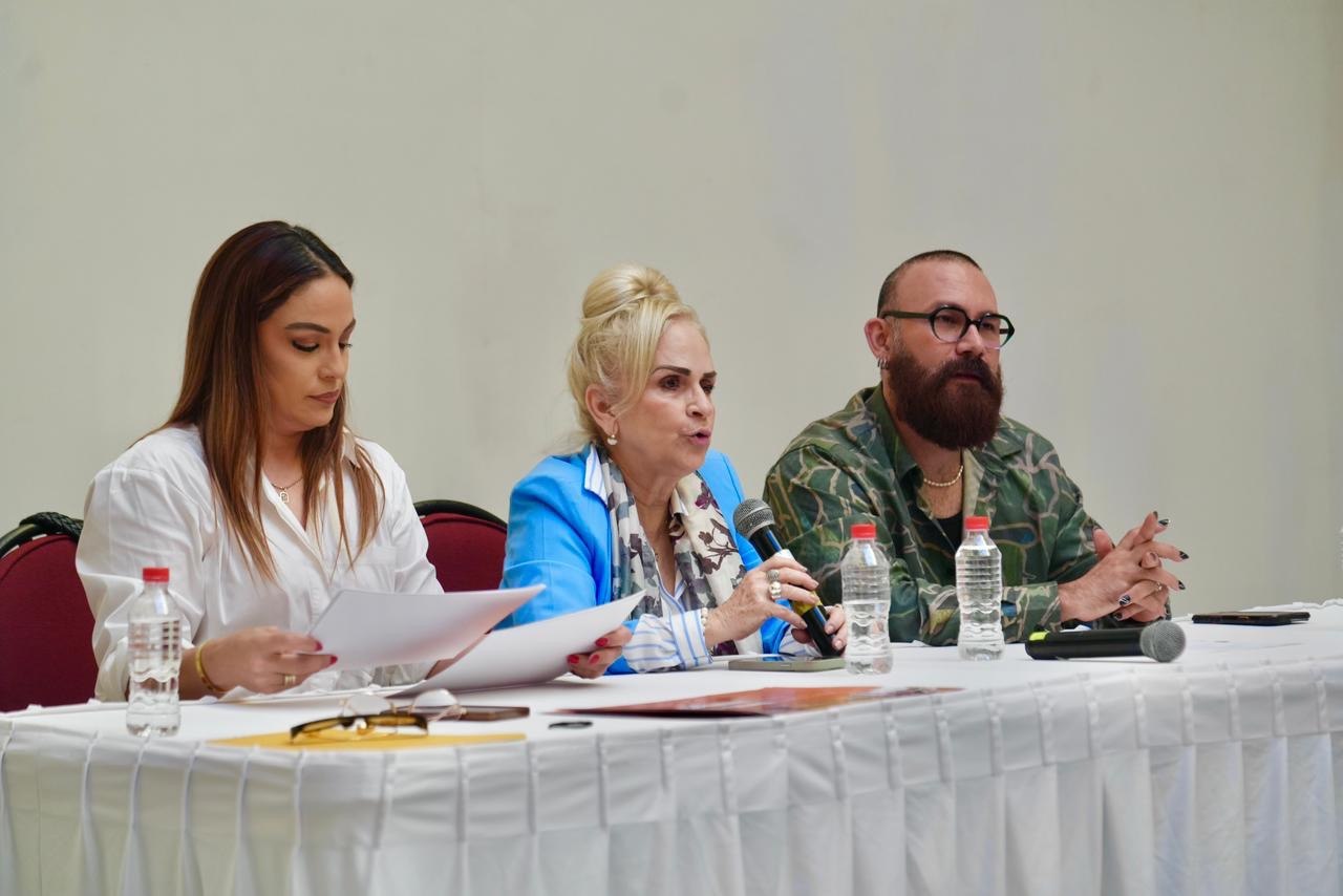 Cultura Mazatlán premia a comparsas que participaron en desfiles del Carnaval