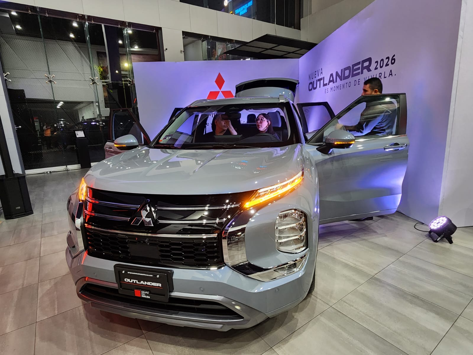 Mitsubishi Motors Culiacán presenta su camioneta Outlander 2026
