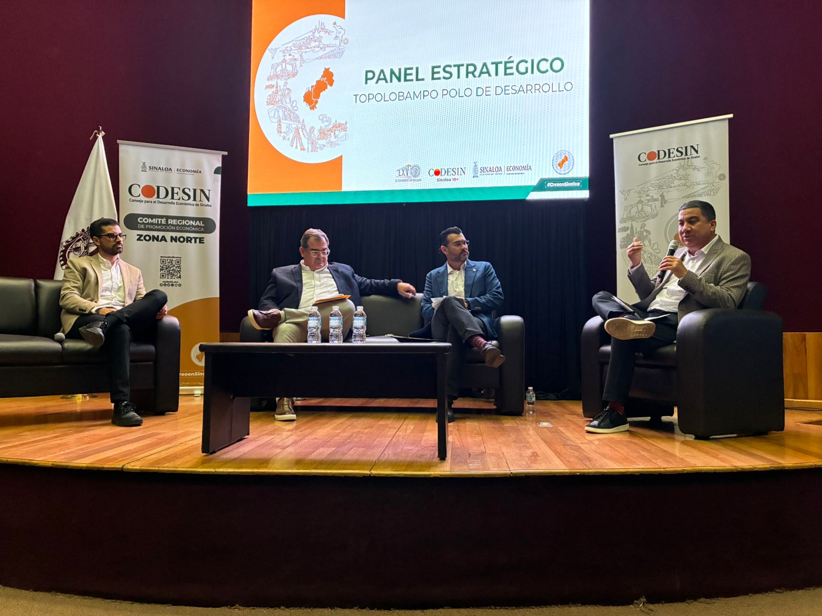 Primer Foro Regional, Topolobampo, Polo de Oportunidad y Desarrollo, en Los Mochis