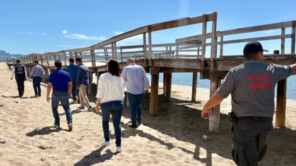 Rehabilitarán andadores de madera en playa El Maviri por instrucción del Gobierno de Sinaloa: PC