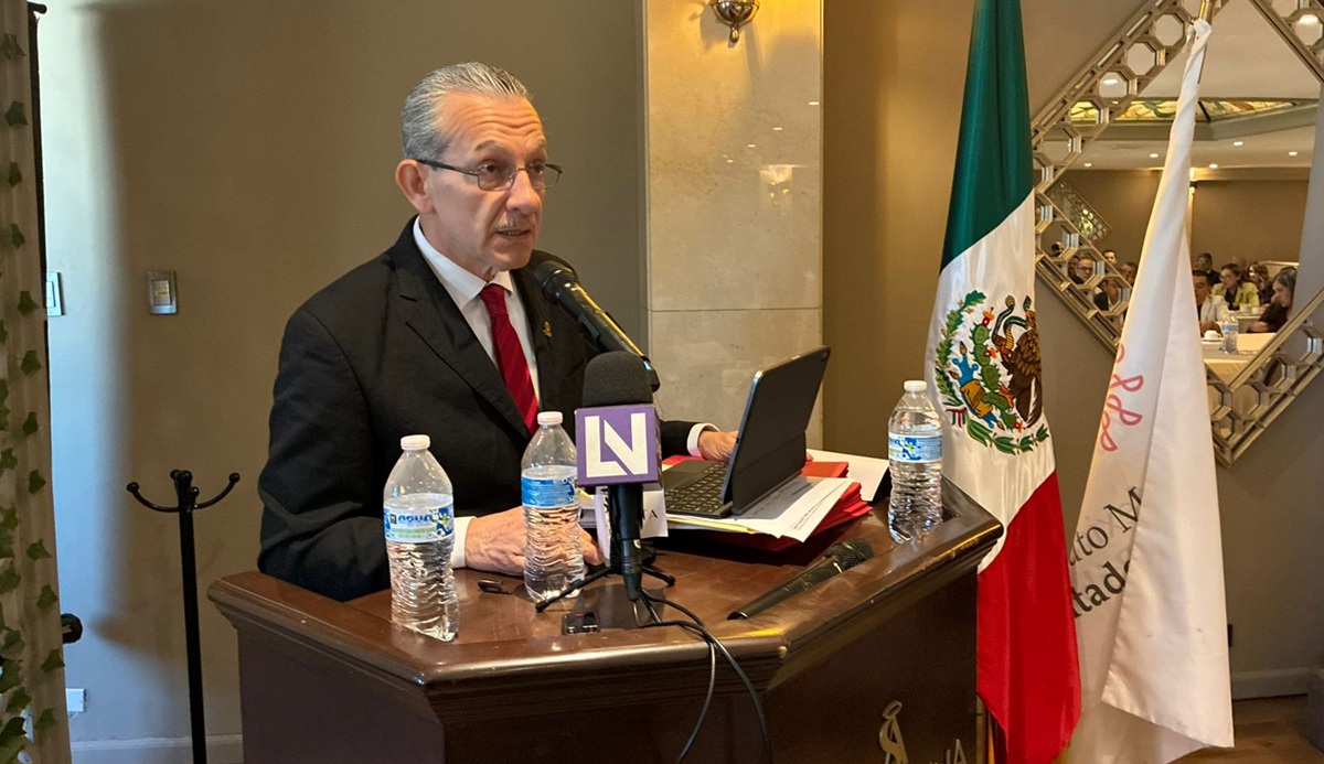Reconocen a contadores públicos en Los Mochis