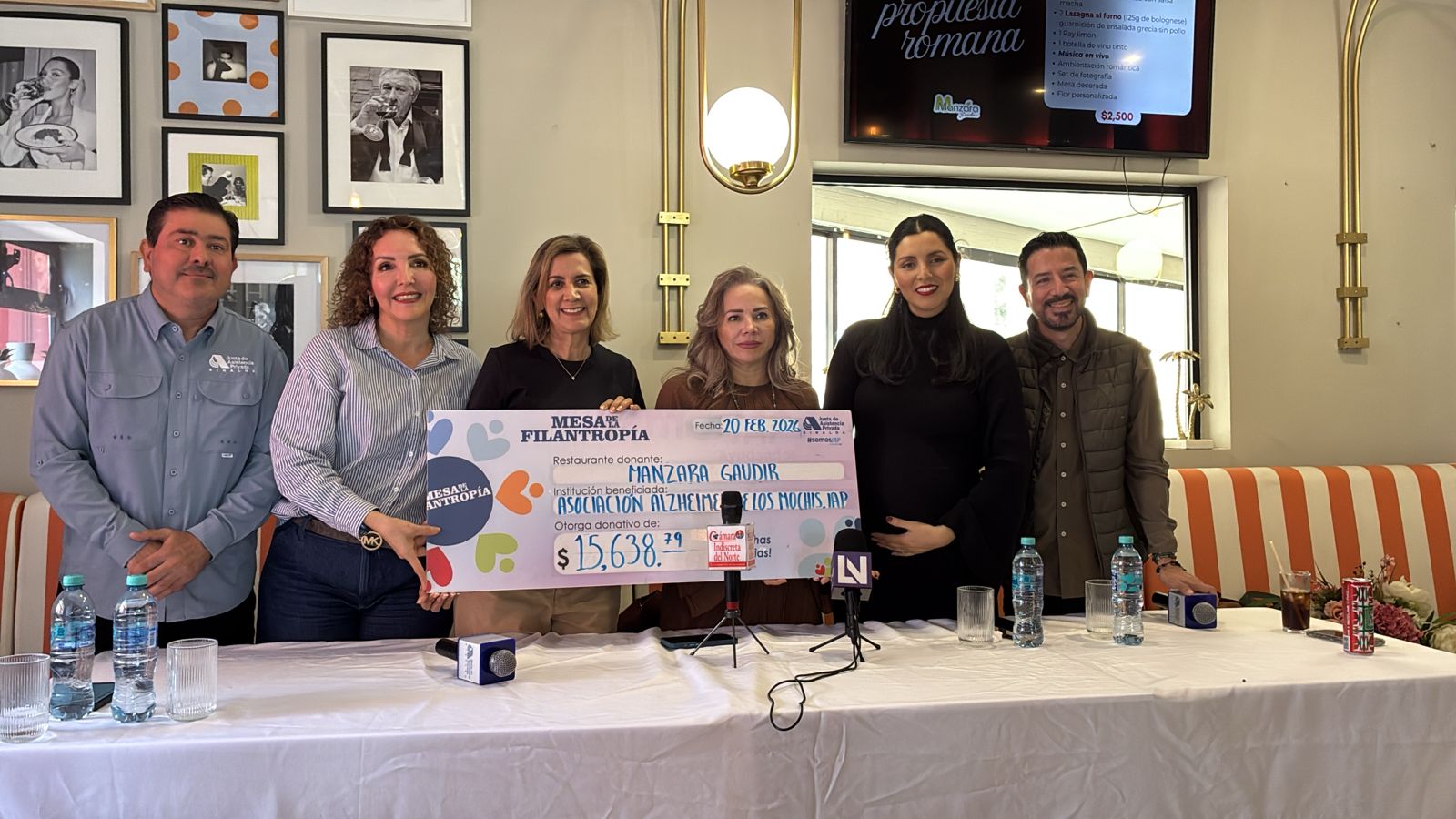 Restaurante Manzara entrega donativo a Asociacion Alzheimer de Los Mochis