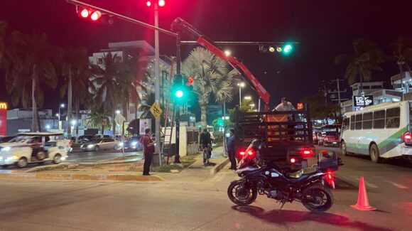 Por desfiles del Carnaval Internacional de Mazatlán 2026 retirarán semáforos de la Avenida Del Mar