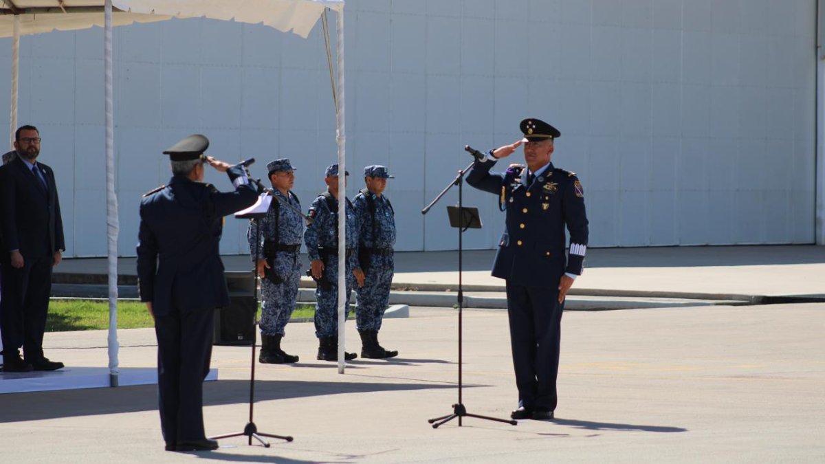 rinde protesta edgar campos como comandante de la base aerea militar no10 en culiacan sinaloa