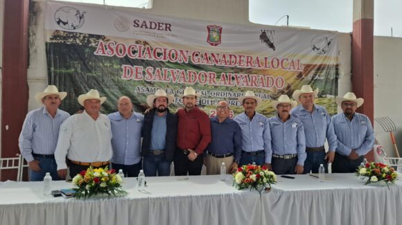 Rinde protesta nueva directiva de la Asociación Ganadera Local de Salvador Alvarado, Sinaloa
