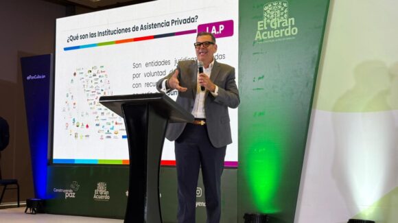 Roque Mascareño destaca la labor de las Instituciones de Asistencia Privada en el Foro de Paz de Culiacán, Sinaloa