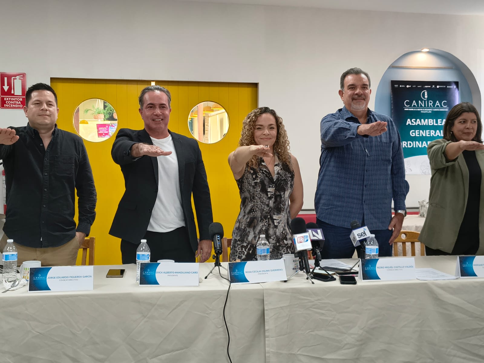 Rosa Cecilia Osuna Guerrero rindió protesta como nueva presidenta de Canirac Mazatlán