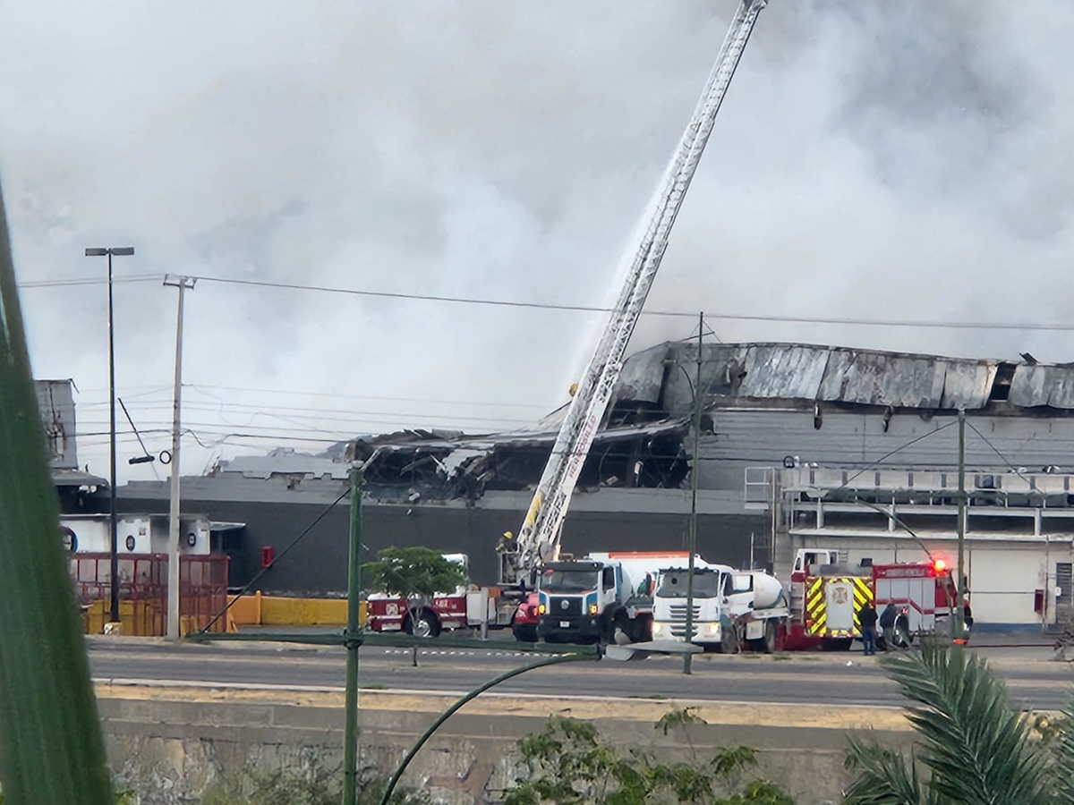 Sam's Club incendiado en Hermosillo
