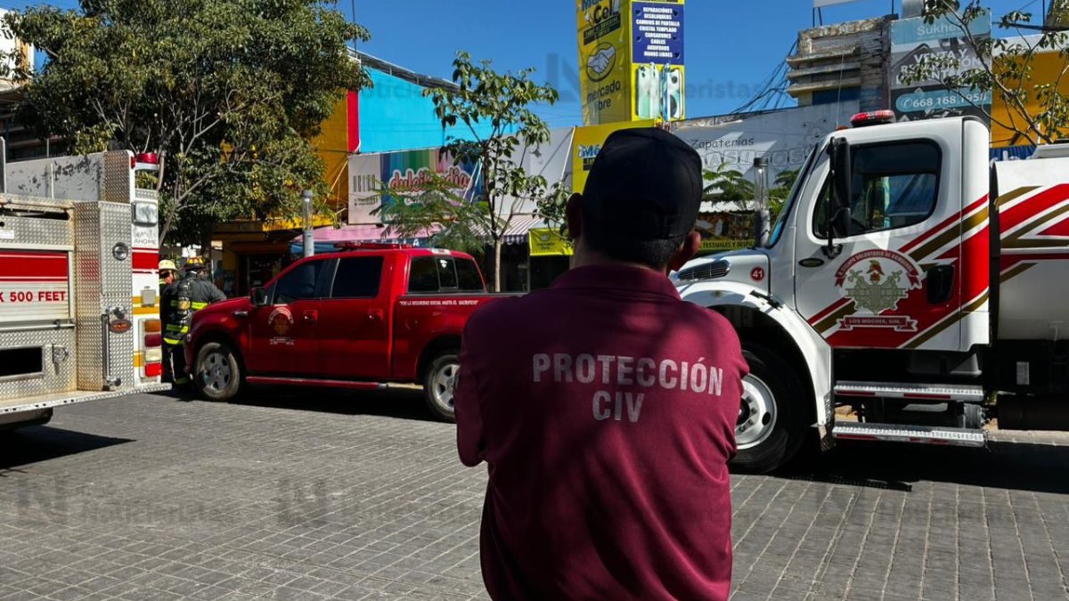 se incendia negocio de bisuterias y accesorios en el centro de los mochis pc