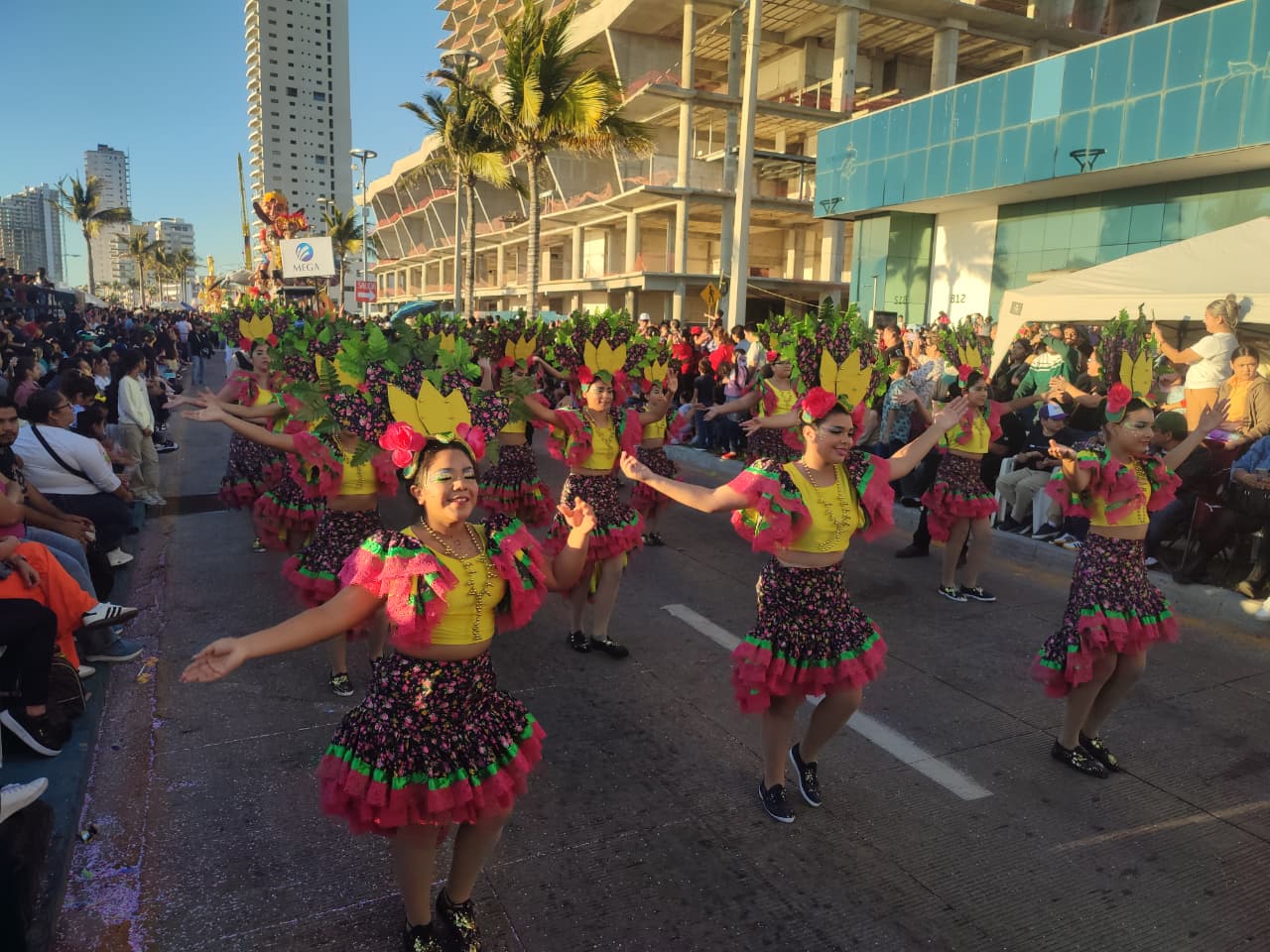 Segundo desfile del Carnaval de Mazatlán 2026