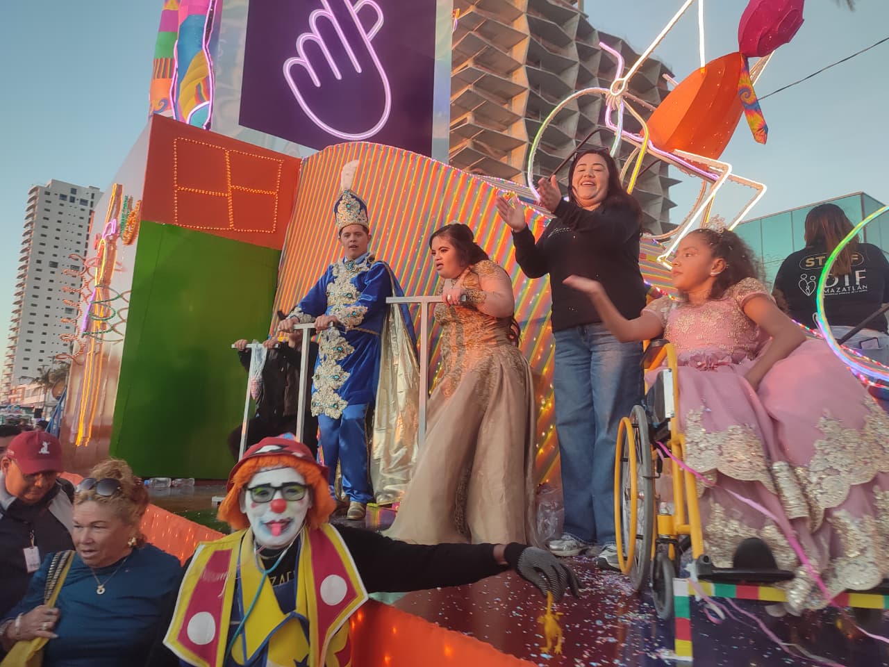 Segundo desfile del Carnaval de Mazatlán 2026