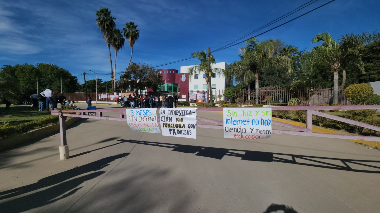 Sigue toma de instalaciones del Ciidir IPN Sinaloa en Guasave