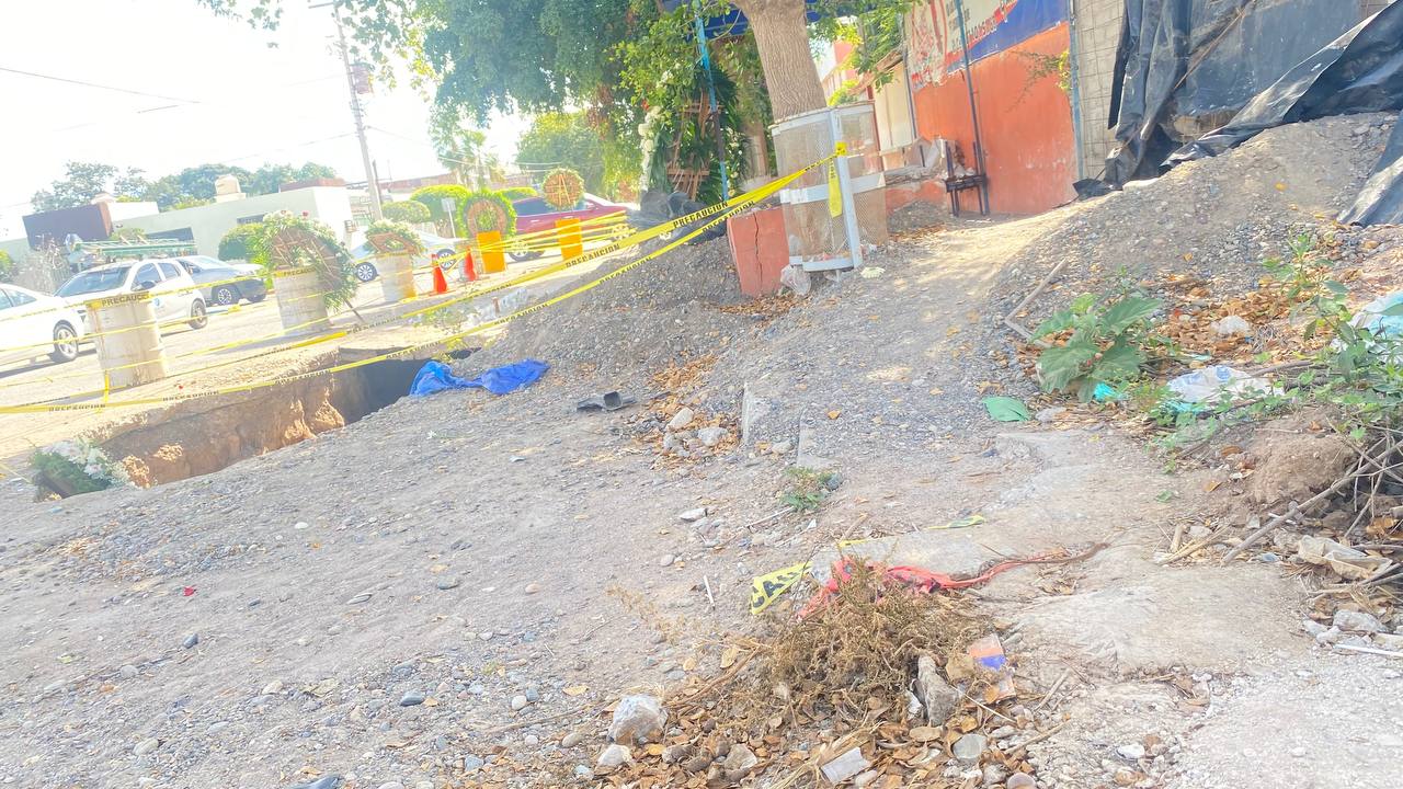 Banquetas intransitables, en Guasave