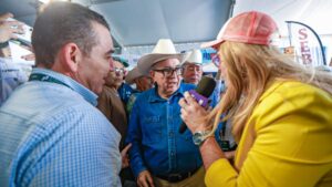 stand de los noticieristas en la expo agro 2026