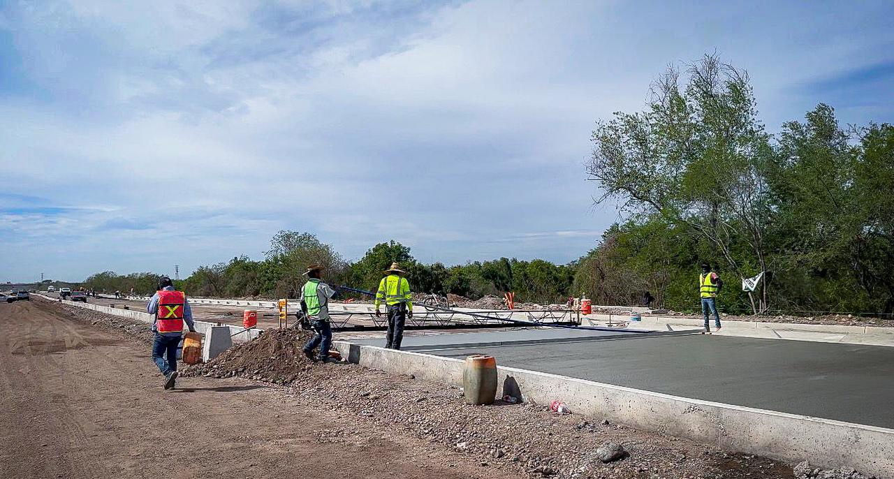 Rubén Rocha Moya supervisa avance del Malecón Margen Izquierdo en Culiacán