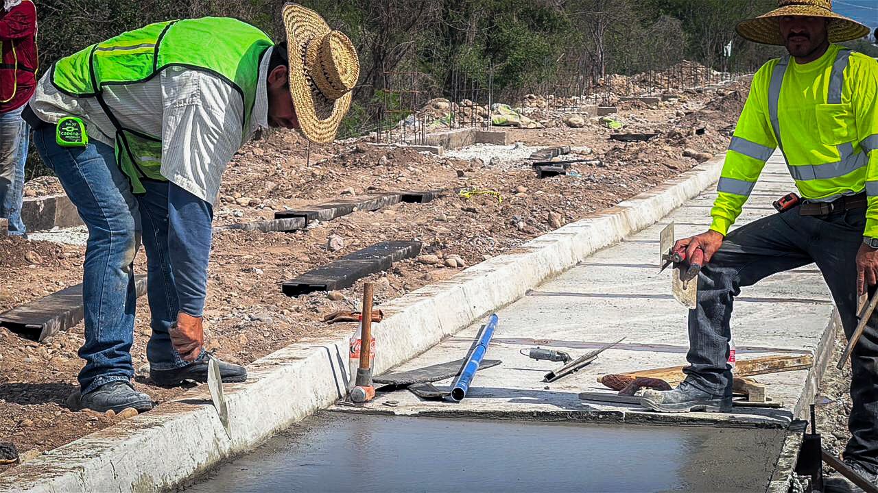 Rubén Rocha Moya supervisa avance del Malecón Margen Izquierdo en Culiacán