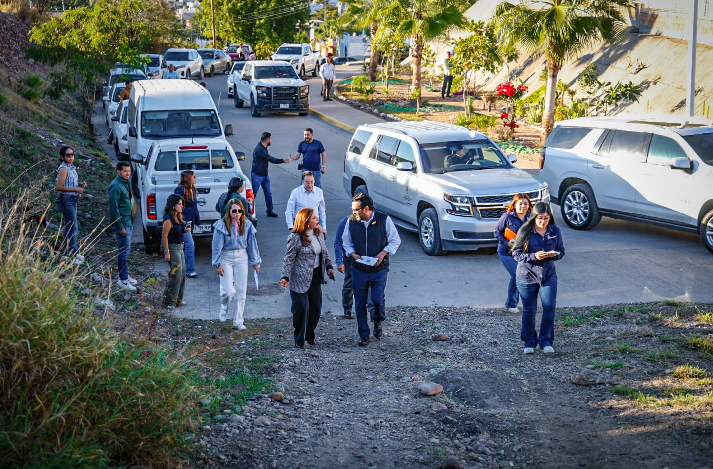 Supervisan terreno donde se construirá CBTis en el sector San Isidro en Culiacán