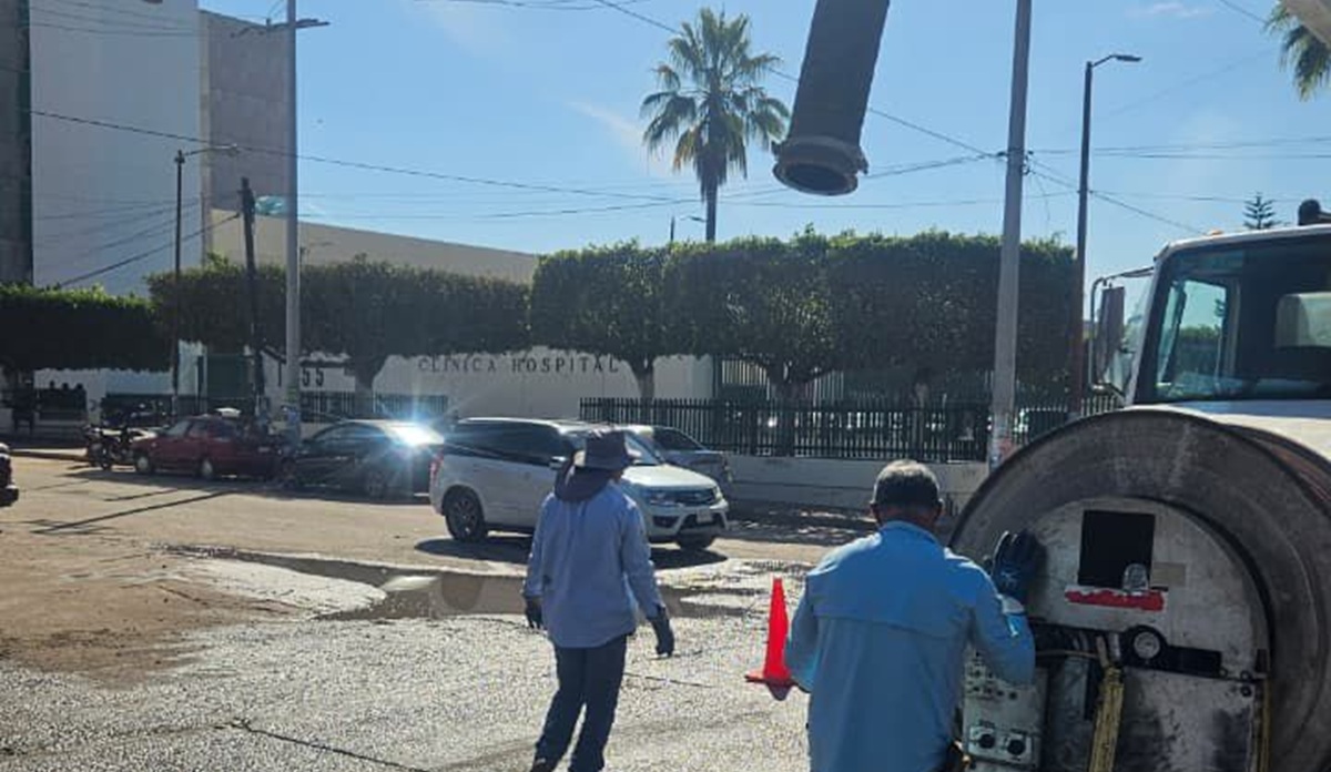 Taponamiento de drenaje en Culiacán