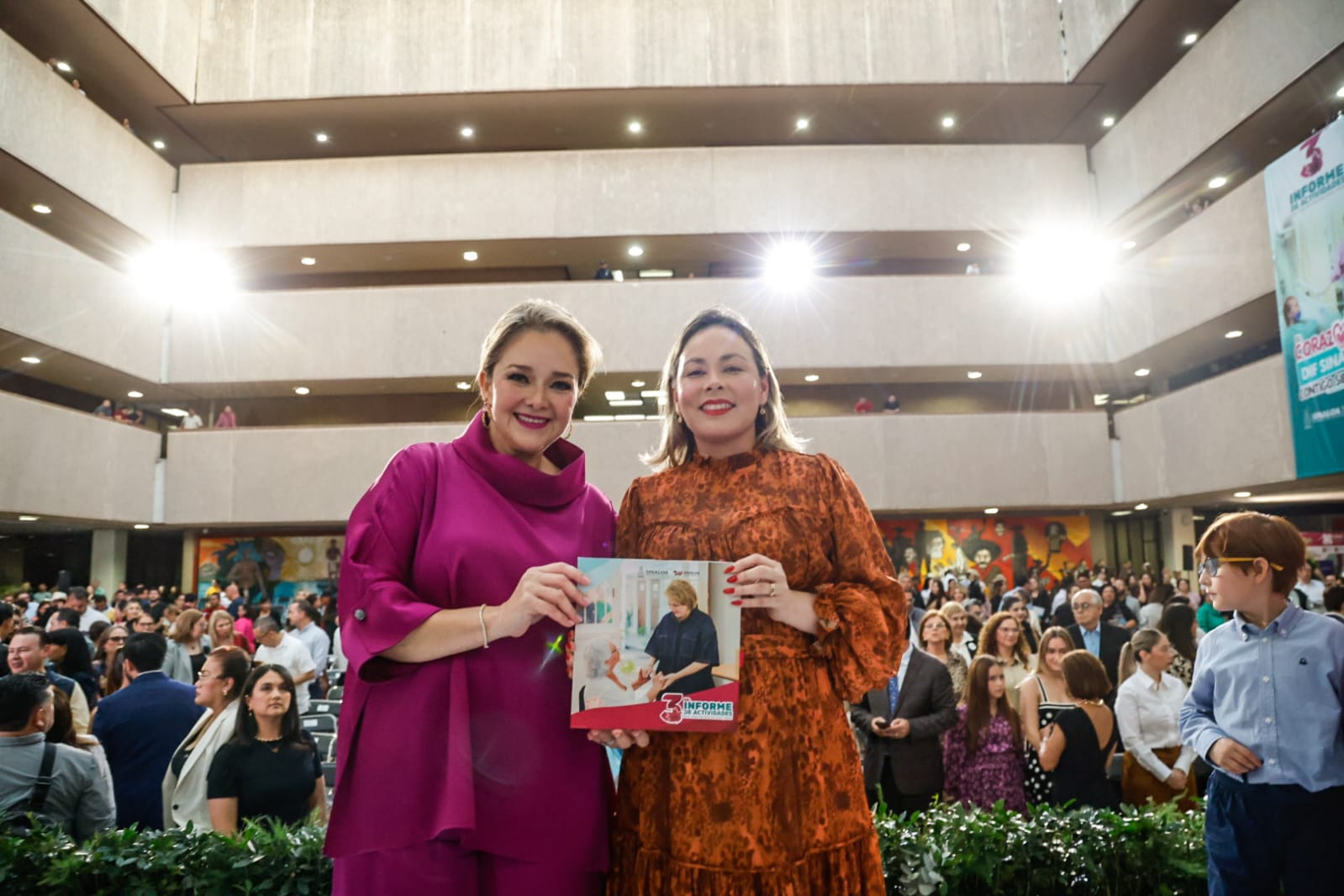 Tercer informe de actividades de DIF Sinaloa