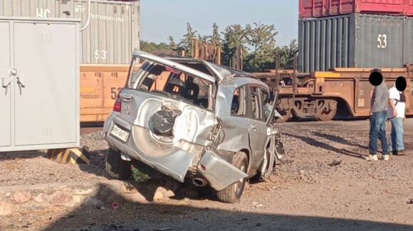 Se registra trenazo en la carretera Villa Unión-Walamo en Mazatlán, Sinaloa