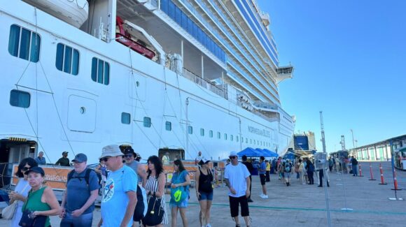 Recibe Mazatlán, Sinaloa más de 50 mil cruceristas en febrero a ritmo de su Carnaval Internacional 2026 ¡Arriba La Tambora!