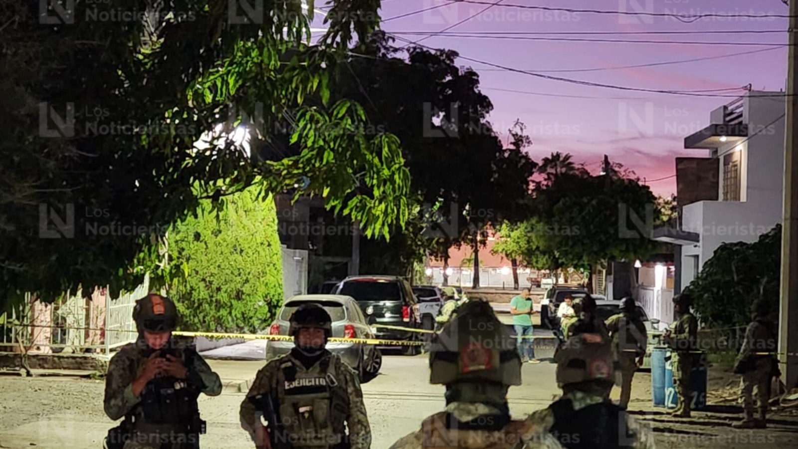 Militares delimitan la zona donde un hombre fue ejecutado en Culiacán