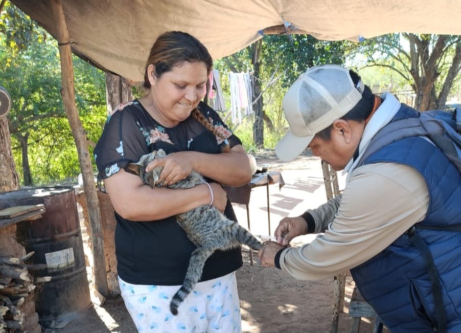 Vacunación contra la rabia en Mocorito, Sinaloa