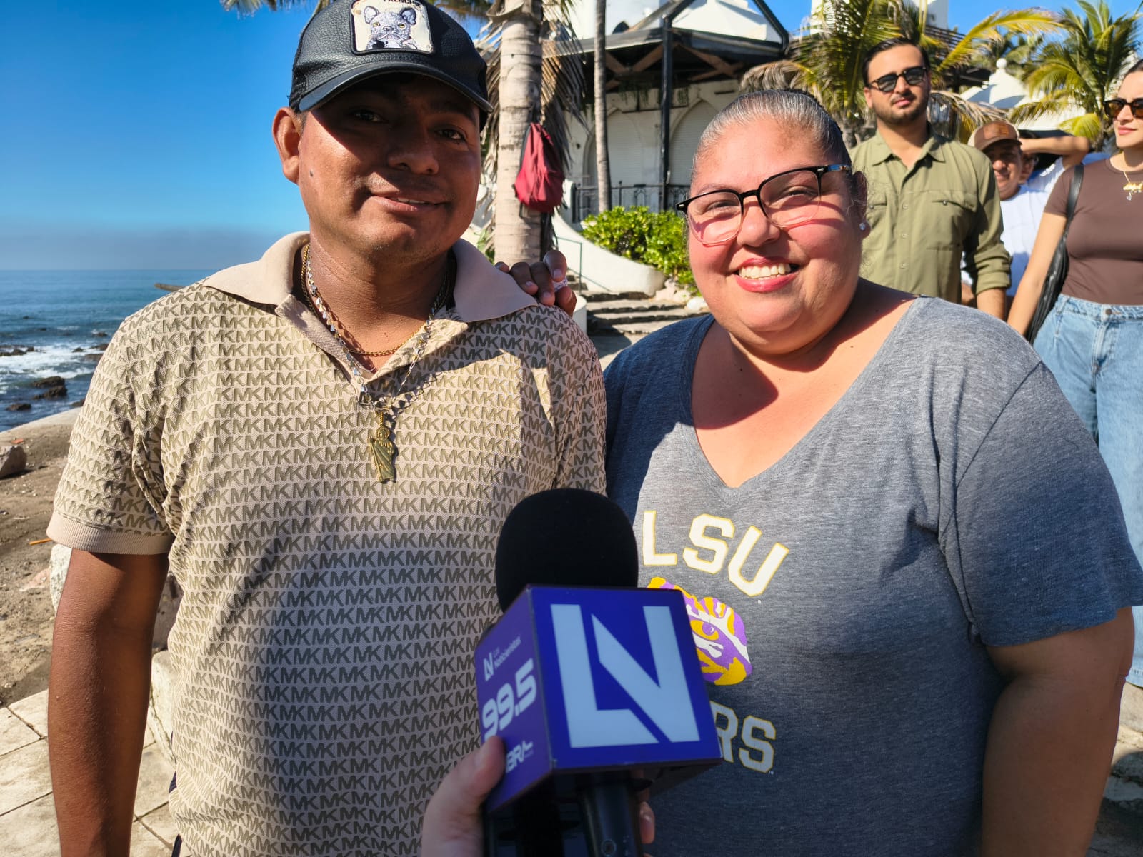 Vacunación contra el sarampión en el Malecón de Mazatlán