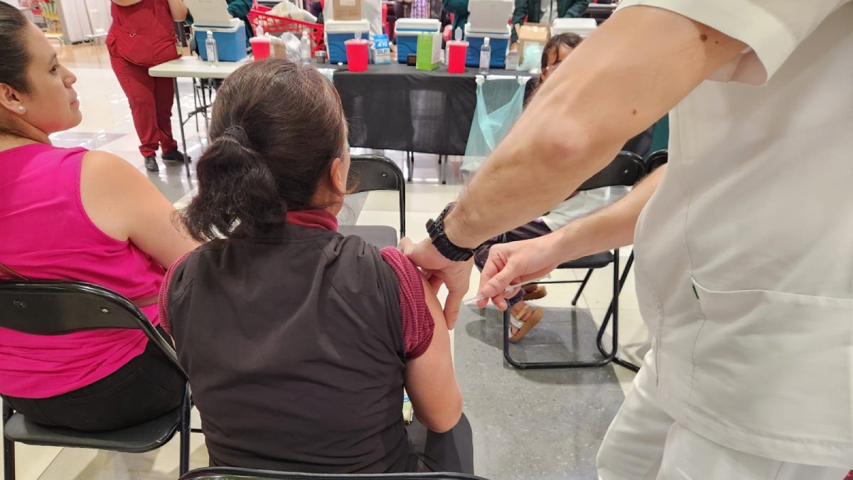 vacunacion ubicado en plaza sendero en culiacan sinaloa