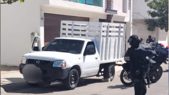Recuperan vehículo el mismo día que fue robado en Culiacán, Sinaloa
