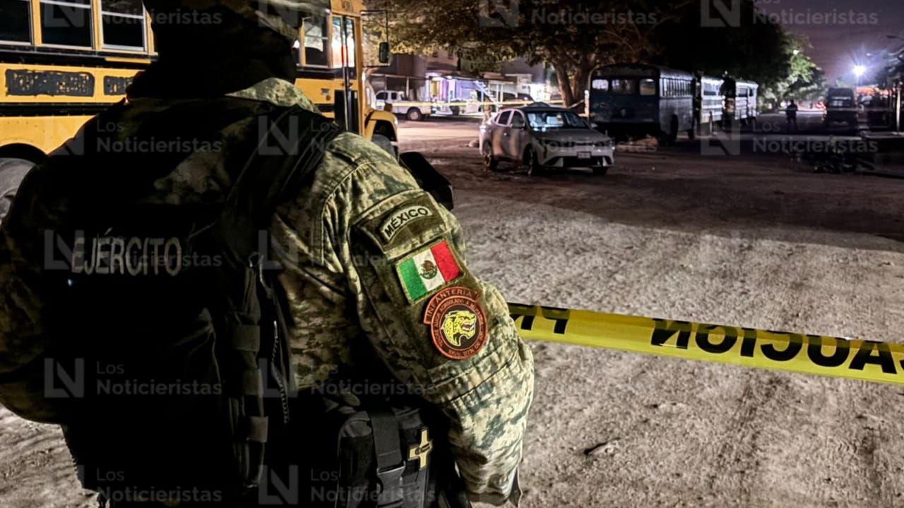 Aseguran vehículo con una granada al interior tras balacera en Villa Juárez, Navolato