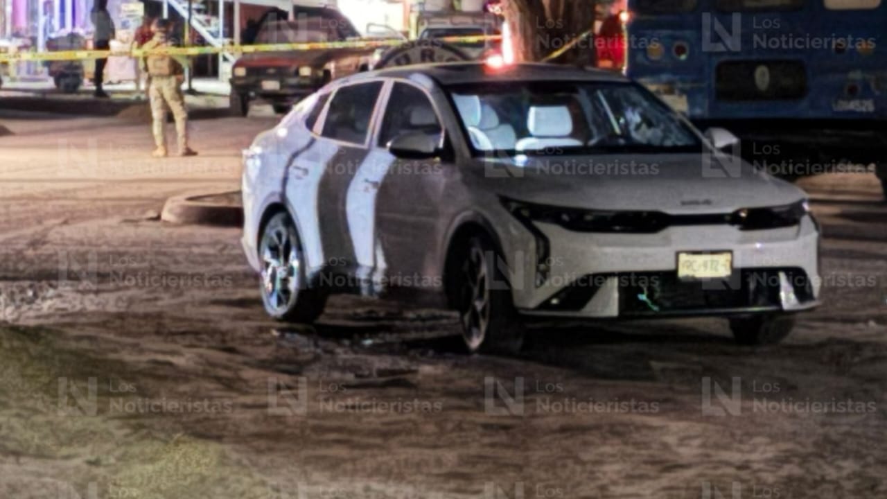 Aseguran vehículo con una granada al interior tras balacera en Villa Juárez, Navolato