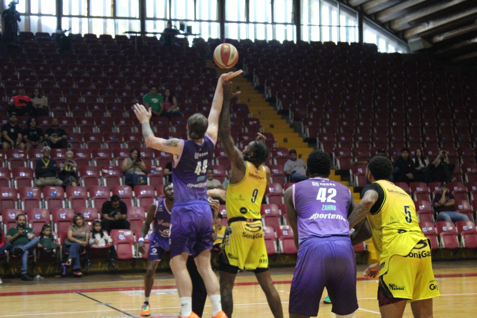 Venados Basketball vs. Caballeros de Culiacán