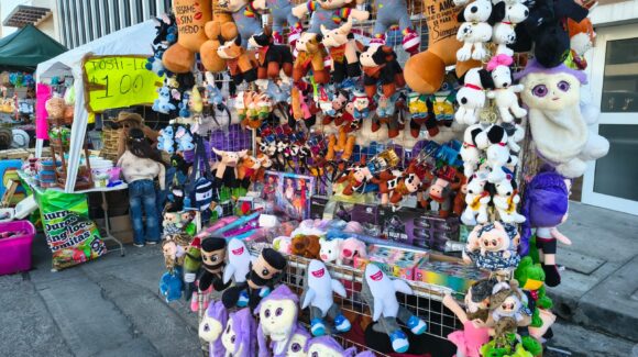 Presencia de vendedores foráneos disminuye hasta en un 50 por ciento durante el Carnaval de Mazatlán 2026