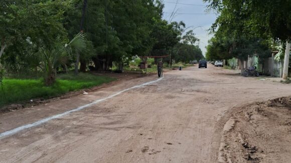 Genera indignación presunta venta de calle y reducción de vialidad en el ejido 9 de diciembre Ahome, Sinaloa