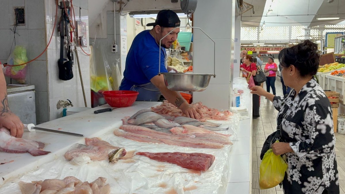 ventas de mariscos arranca lento en el mercado independencia en los mochis