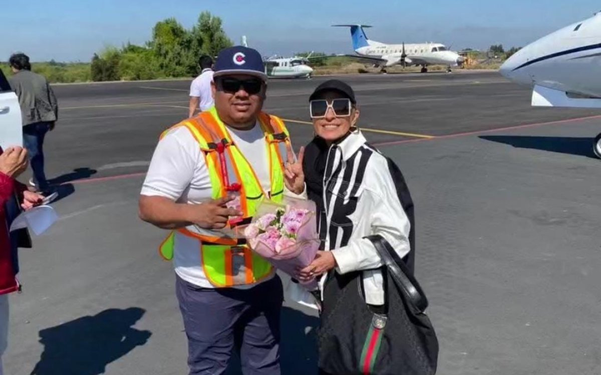 Arriba a la ciudad de Los Mochis la cantante mexicana Yuri