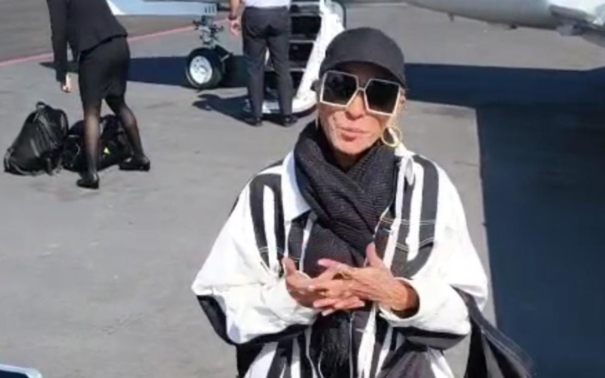 Arriba a la ciudad de Los Mochis la cantante mexicana Yuri